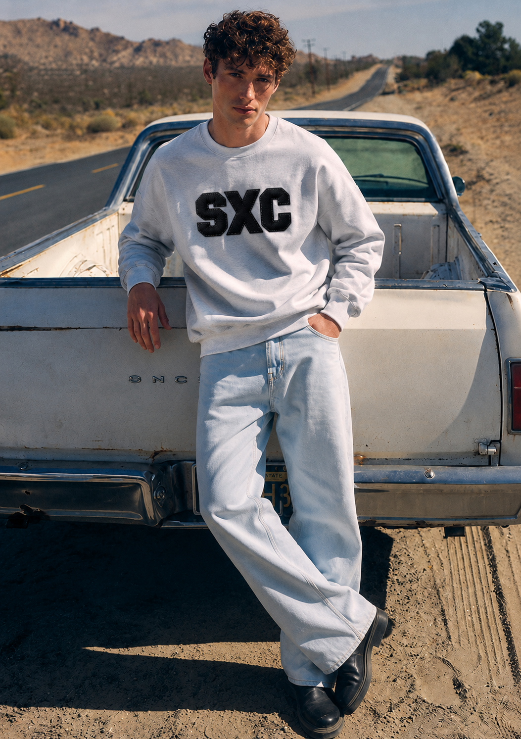 Sweatshirt